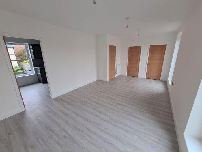 2 Bedroom Maisonette To Rent In Ferndale Rise, Cambridge, CB5