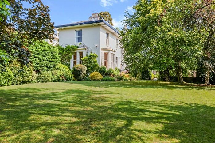 5 Bedroom Flat To Rent In Cheltenham, Gloucestershire, GL50