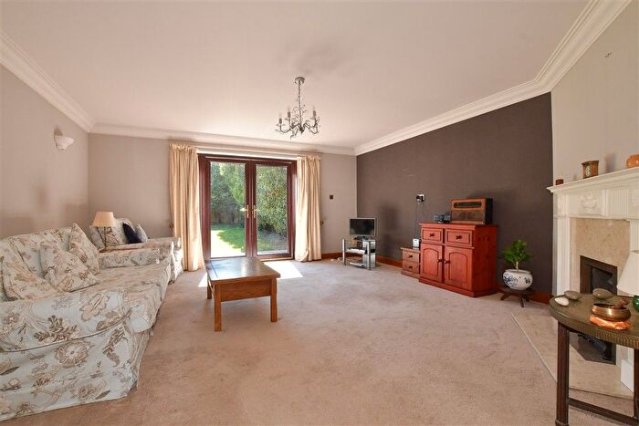 4 Bedroom Detached House For Sale In Epple Bay Avenue, Birchington, Kent, CT7