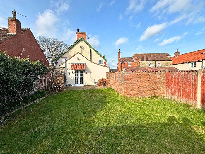 4 Bedroom Cottage For Sale In Front Street, Dunston, LN4