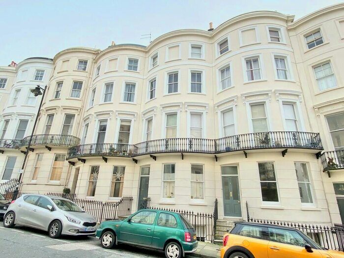 Apartment To Rent In Eaton Place, Kemp Town, BN2