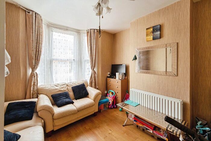 3 Bedroom Terraced House For Sale In Keogh Road, London, E15