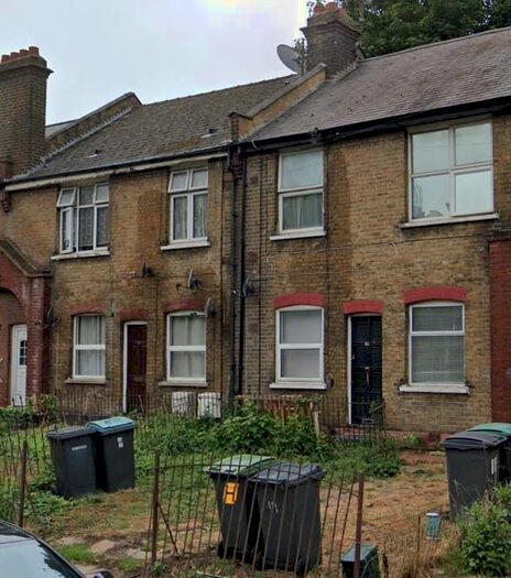 2 Bedroom Flat To Rent In Park View Road, London, N17