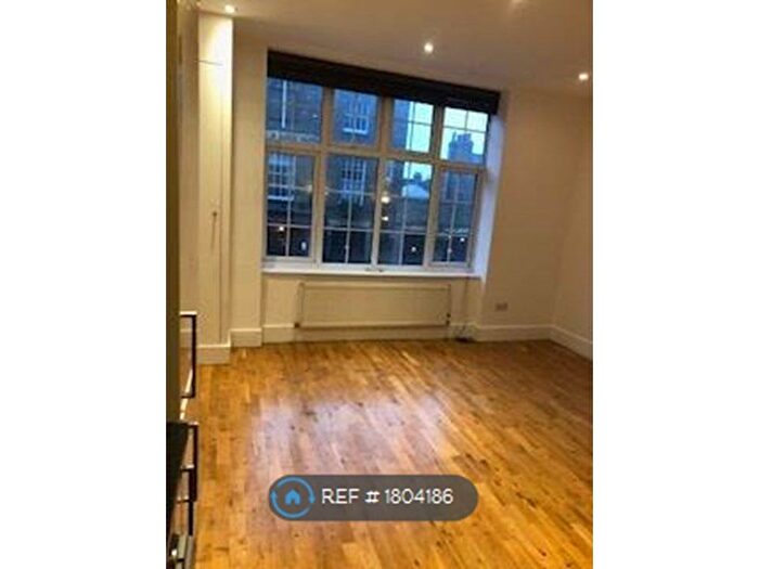 1 Bedroom Flat To Rent In Upper Richmond Road West, London, SW14