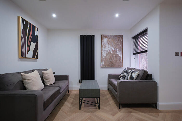 6 Bedroom Terraced House To Rent In Adelaide Road, Liverpool, Merseyside, L7