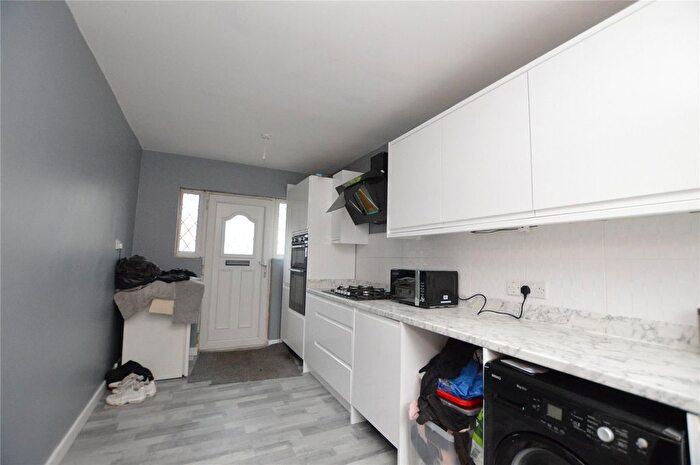 3 Bedroom Terraced House For Sale In Northfield Avenue, Rothwell, Leeds, West Yorkshire, LS26