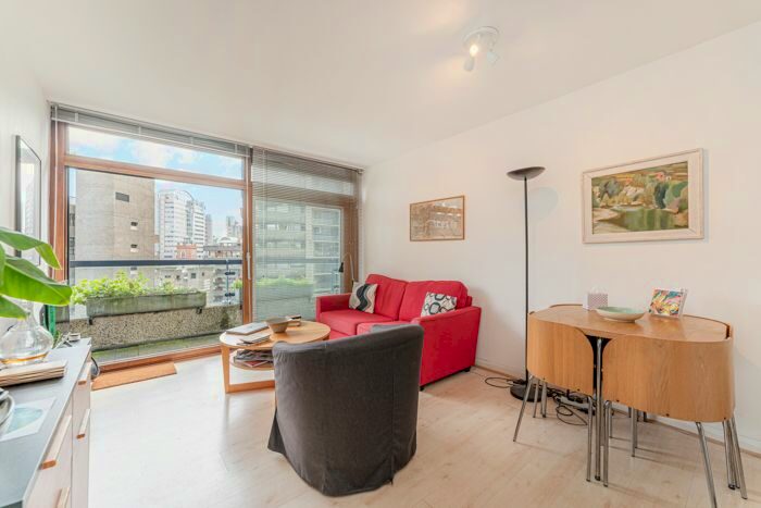1 Bedroom Flat To Rent In Barbican, London, EC2Y