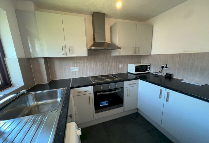 2 Bedroom Apartment To Rent In Constance House, London, NW10