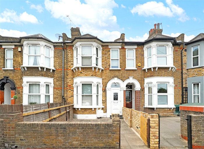 3 Bedroom Terraced House For Sale In Terling Close, Leytonstone, London, E11