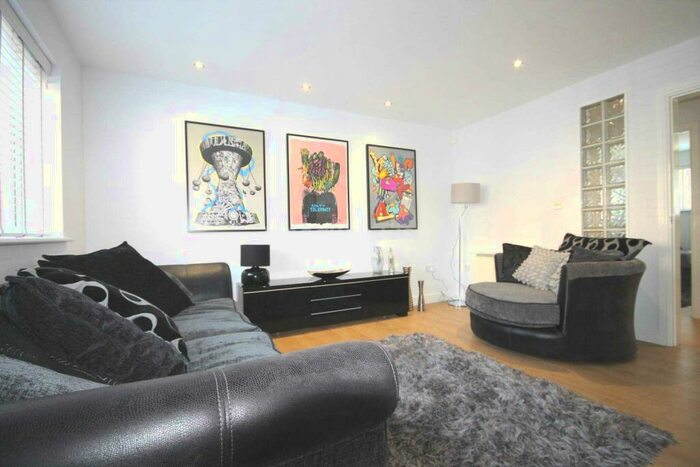 2 Bedroom Apartment To Rent In Old Birley Street, Manchester, M15