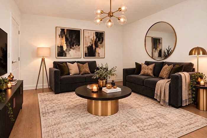 3 Bedroom End Of Terrace House For Sale In The Spinney, Battle, East Sussex, TN33