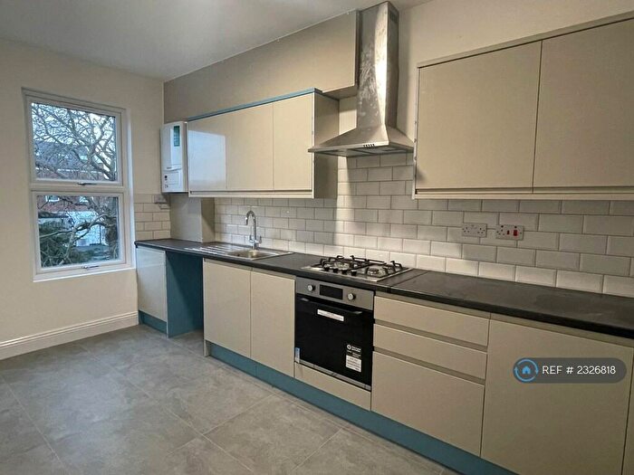 3 Bedroom Maisonette To Rent In Lealand Road, London, N15