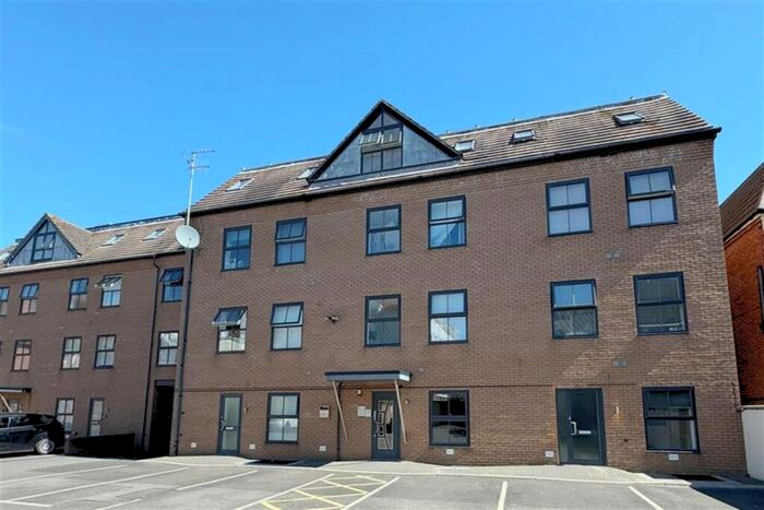 2 Bedroom Flat To Rent In Westbourne, BH2