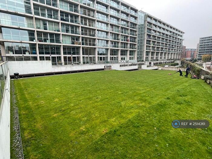 1 Bedroom Flat To Rent In Timber Wharf, Castlefield, Manchester, M15