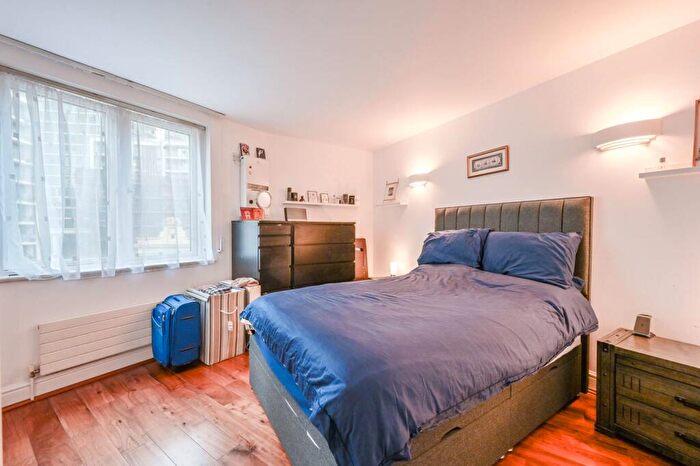 1 Bedroom Flat To Rent In Jefferson Building, , Canary Wharf, London, E14