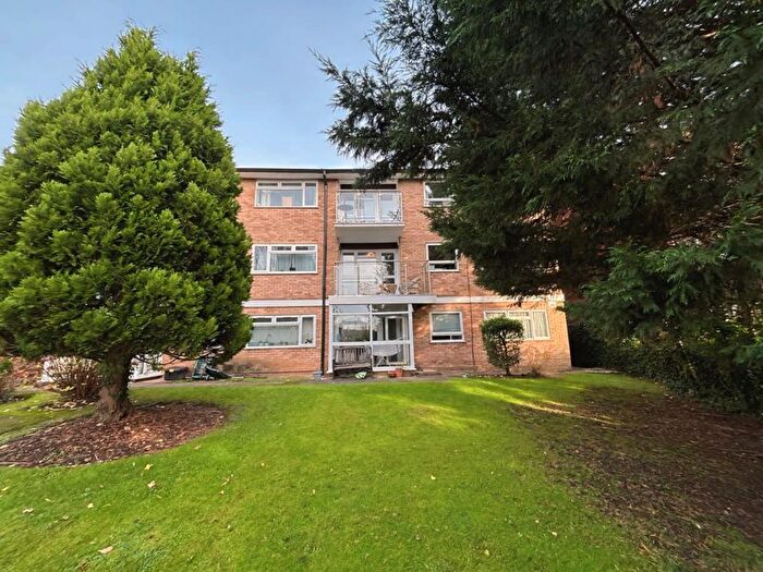 2 Bedroom Flat To Rent In Elstree House, Dennis Lane, Stanmore, Middlesex, HA7