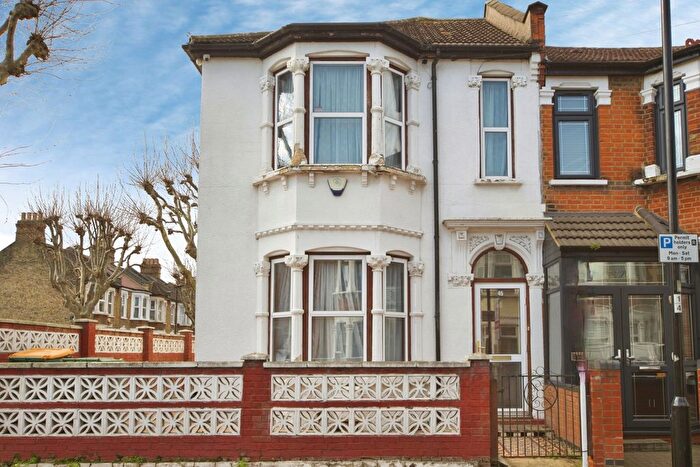 4 Bedroom End Terrace House For Sale In Essex Road, Manor Park, London, E12