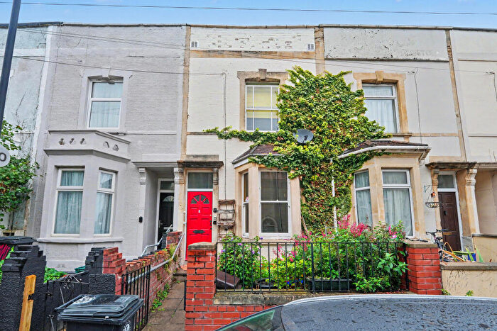 2 Bedroom Terraced House For Sale In Lower Cheltenham Place, Bristol, BS6