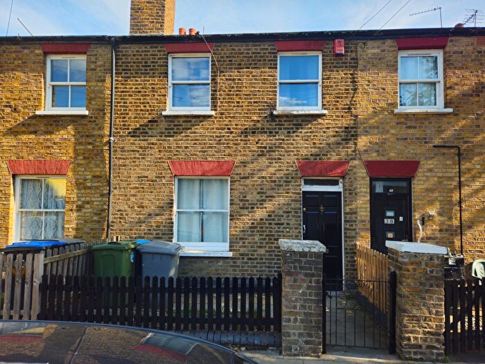 4 Bedroom Terraced House To Rent In Verney Street, London, NW10