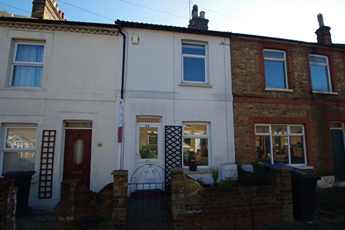 2 Bedroom Terraced House To Rent In Sutton Road, Watford, WD17