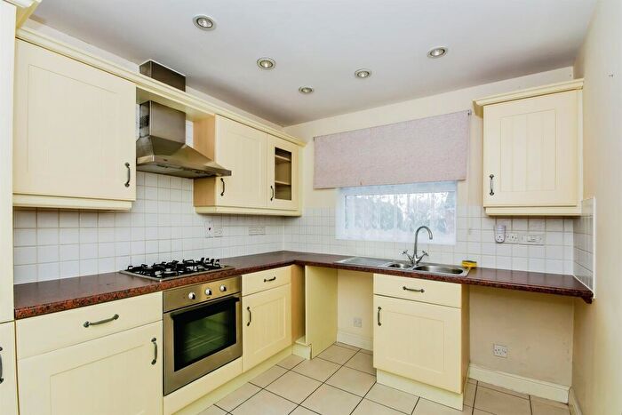 2 Bedroom Detached Bungalow For Sale In Nightingale Way, Sutton Bridge, Spalding, PE12