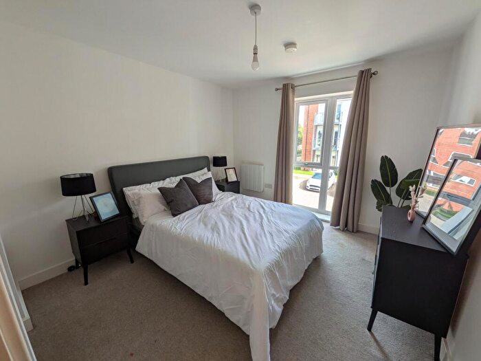 1 Bedroom Apartment To Rent In Holmbush Mews, Faygate, Horsham, RH12
