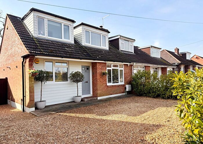 3 Bedroom Semi Detached House For Sale In Sharon Road, West End, SO30