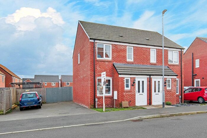 3 Bedroom Semi-Detached House For Sale In Manningham Lane, Barton Seagrave, NN15