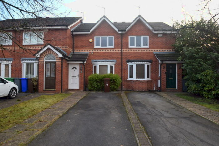 2 Bedroom Town House To Rent In Petworth Close, Manchester, M22