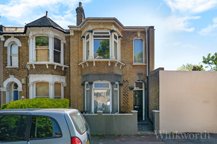 3 Bedroom End Of Terrace House To Rent In Avonley Road, New Cross, London, SE14