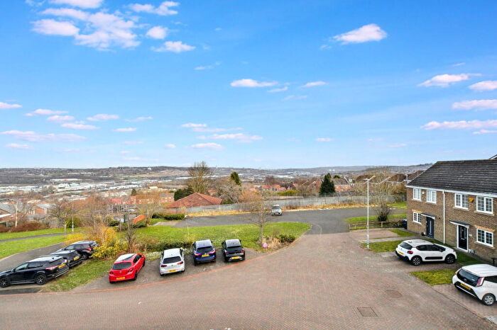 3 Bedroom End Of Terrace House For Sale In Masseys View, Blaydon-on-Tyne, NE21