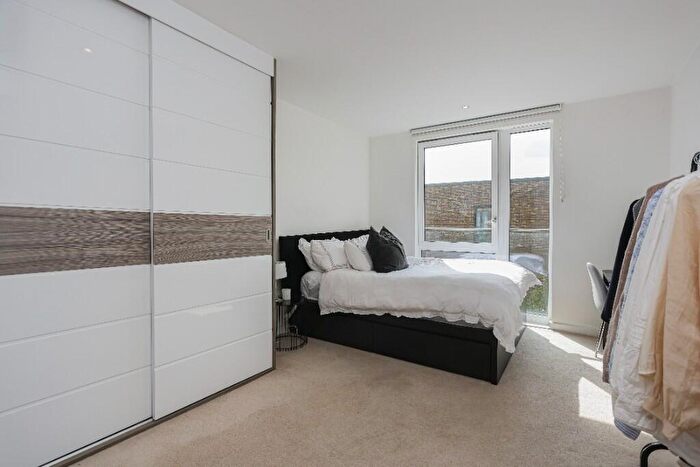 2 Bedroom Apartment To Rent In Plough Way, London, SE16