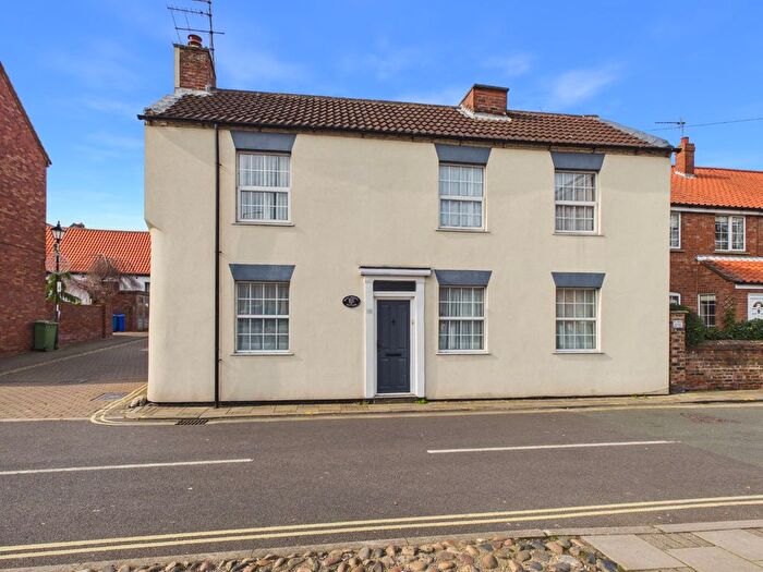 3 Bedroom Detached House For Sale In Walkergate, Beverley, HU17