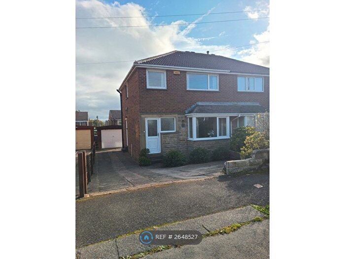 3 Bedroom Semi-Detached House To Rent In Meadow Park, Huddersfield, HD5