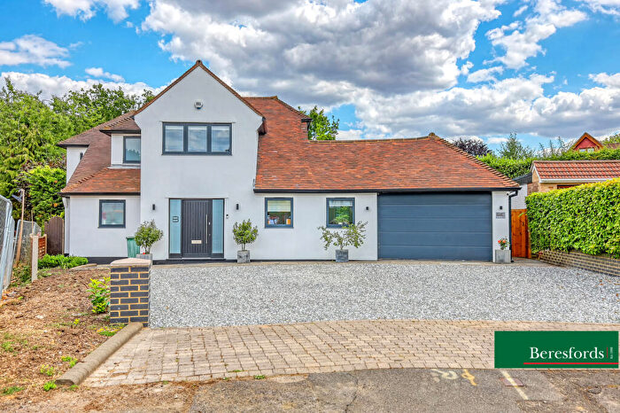 4 Bedroom Detached House For Sale In Hillwood Close, Hutton, CM13