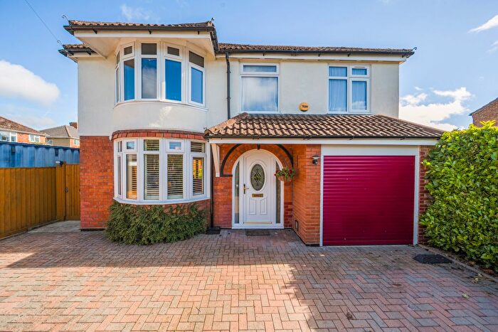 4 Bedroom Detached House For Sale In Abbey View Road, Moredon, Swindon, SN25