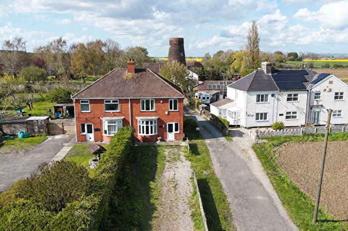 3 Bedroom Cottage For Sale In Castlethorpe, Brigg, DN20