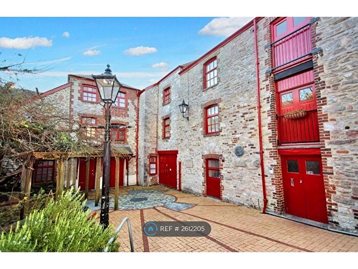 2 Bedroom Flat To Rent In The Barbican, Plymouth, PL4