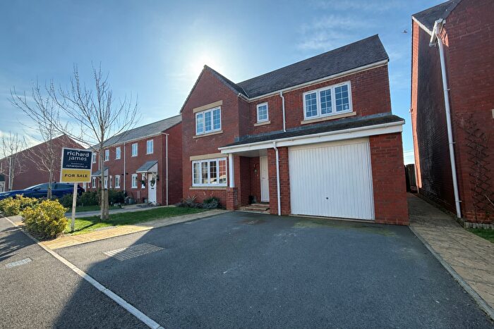 4 Bedroom Detached House For Sale In Cozens Grove, Shrivenham, Swindon, SN6