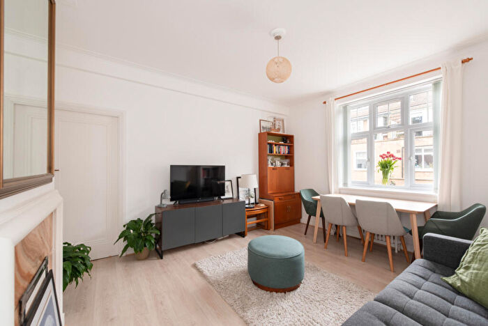 1 Bedroom Apartment To Rent In Belsize Grove, London, NW3