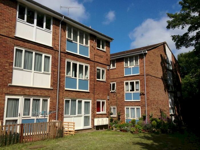 1 Bedroom Apartment To Rent In Kimpton Close, Hemel Hempstead, Hertfordshire, HP2