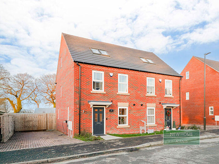 4 Bedroom Semi-Detached House For Sale In Boundary Way, Glapwell, Chesterfield, S44