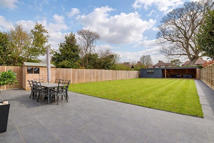 4 Bedroom Detached House For Sale In Pembury Road, Havant, PO9