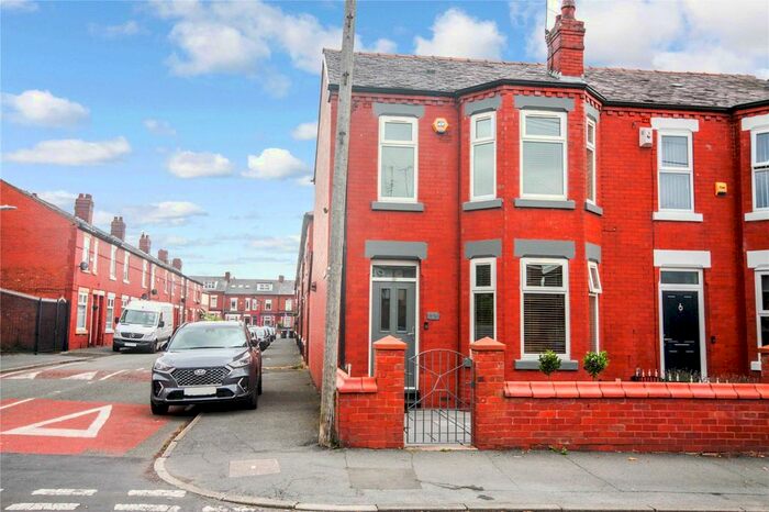 3 Bedroom End Of Terrace House To Rent In Derby Road, Salford, M5