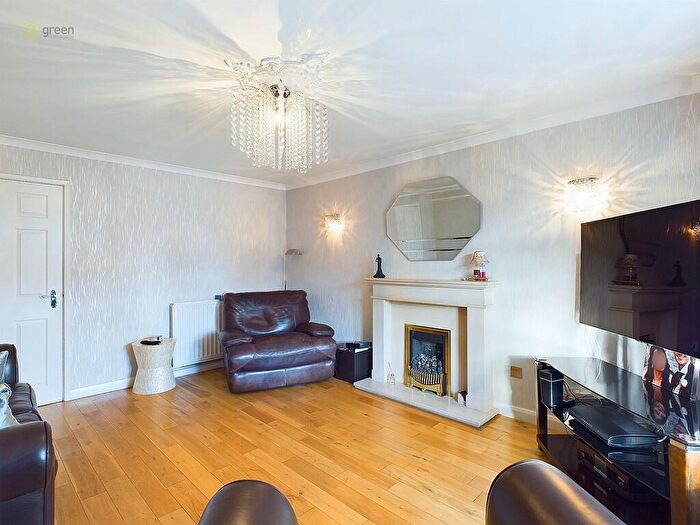 5 Bedroom Detached House For Sale In Newmarsh Road, Minworth, B76