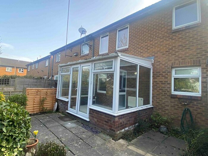 1 Bedroom Flat To Rent In Oak Path, Bushey, WD23