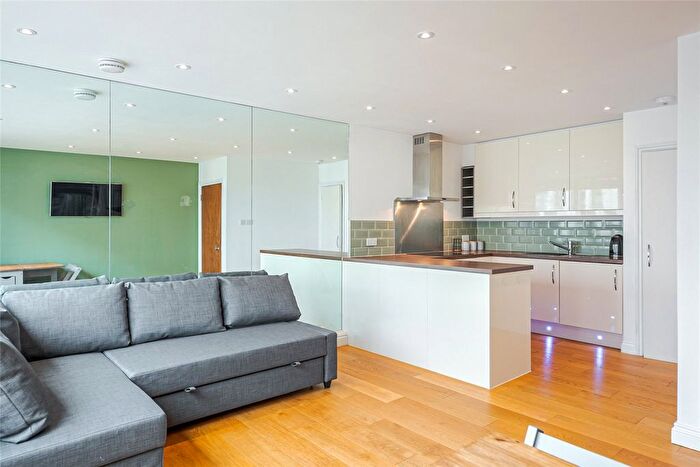 1 Bedroom Flat To Rent In John Islip Street, London, Uk, SW1P