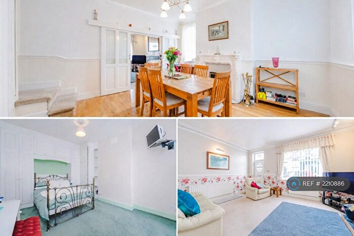 4 Bedroom End Of Terrace House To Rent In Wellington St, Manchester, M26