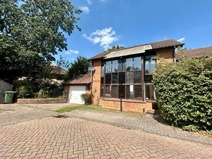 3 Bedroom Detached House To Rent In Cockerell Grove, Shenley Lodge, MK5