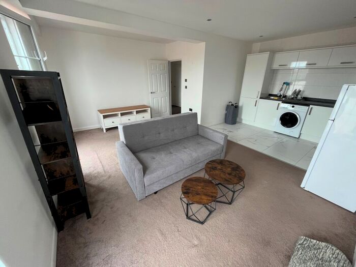 1 Bedroom Flat To Rent In Nottingham Road, Loughborough, LE11